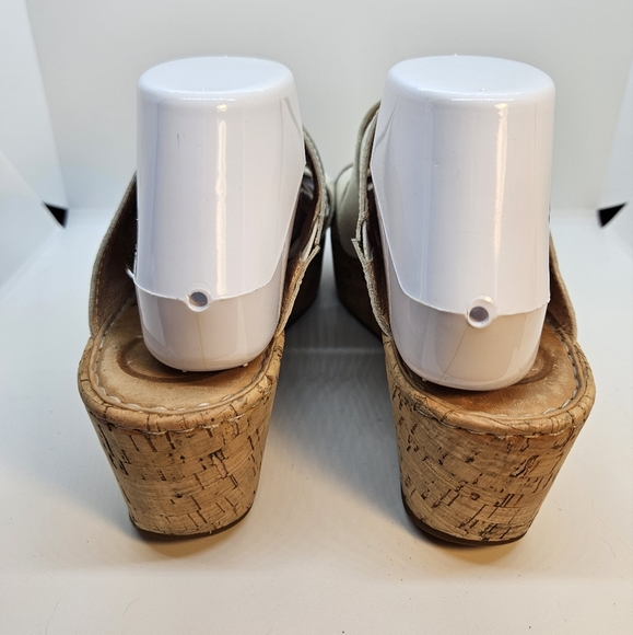 Born Kapiti Platform Wedge Sandals - Picture 3 of 7